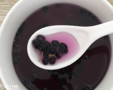 黑枸杞能和紅枸杞一起泡嗎？