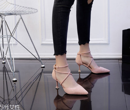 高跟鞋后跟貼怎么貼？后跟貼原來這樣用