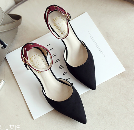 高跟鞋有味道怎么辦？輕松去除高跟鞋異味