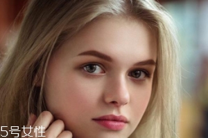 濃眉怎么畫眉毛？濃眉用眉膠是絕配