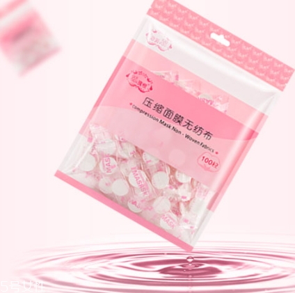 面膜紙泡什么最補(bǔ)水？