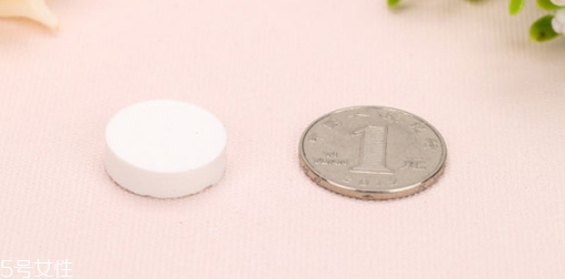 面膜紙泡什么最補(bǔ)水？