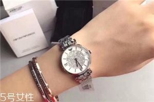 armani阿瑪尼滿天星手表是機械表嗎？