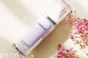 蘭芝紫色隔離好用嗎？黃皮美白利器