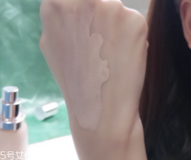 lamer粉底液怎么樣？lamer粉底液試色