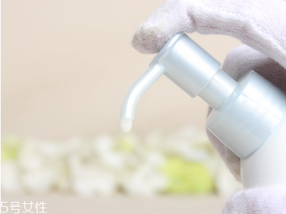 妮維雅防曬和碧柔哪個好用 性價比都很高 妮維雅防曬和碧柔哪個好用 性價比都很高