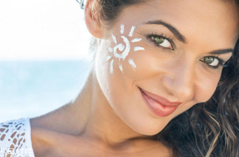 長痘痘涂什么防曬霜好 痘痘肌的防曬霜推薦 長痘痘涂什么防曬霜好 痘痘肌的防曬霜推薦