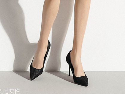 高跟鞋鞋底太硬怎么辦？鞋底硬了對腳不好