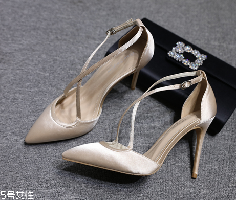 高跟鞋240是多少碼？高跟鞋碼數(shù)的意思