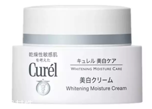 面霜不吸收怎么辦？捂熱面霜更易吸收