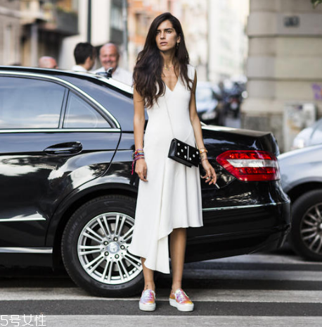 春天穿什么衣服最時(shí)髦？18年潮流解讀