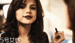 裸色衣服配什么顏色口紅？橙色口紅顯氣色