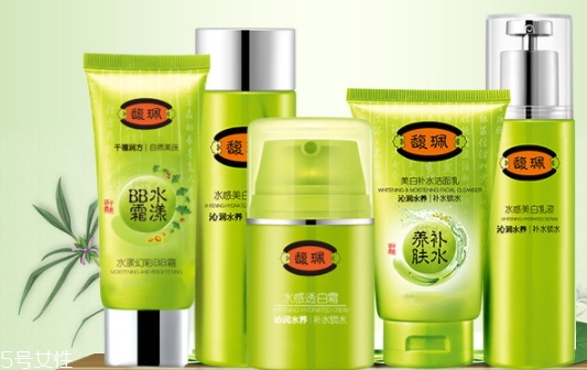 馥佩和百雀羚哪個(gè)好？