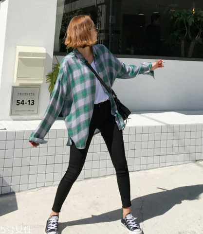 寬松襯衣怎么穿好看？造型感十足的穿搭