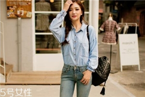 淺藍色襯衫怎么搭配？干練清新隨意切換