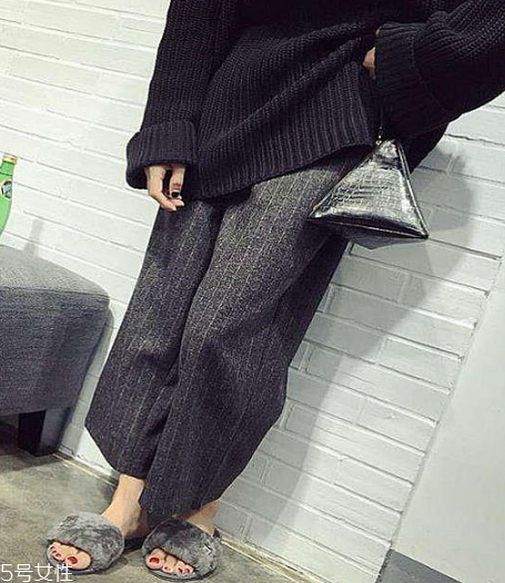 闊腿褲顯屁股大怎么辦？闊腿褲穿搭誤區(qū)