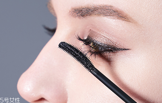 睫毛膏孕婦可以用嗎？大牌睫毛膏也不安全