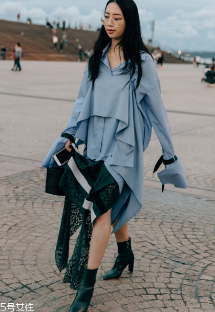 襯衫裙配什么鞋子？玩轉(zhuǎn)春日街頭風