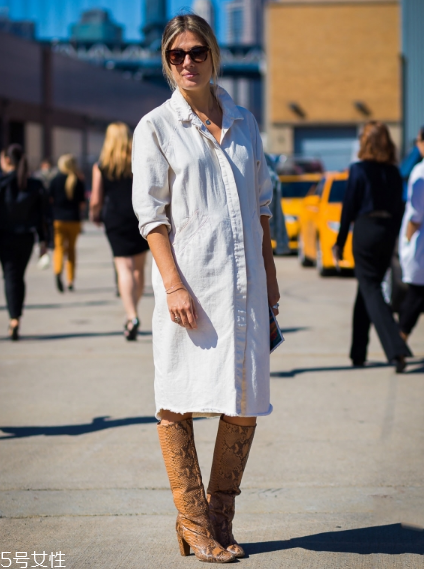 襯衫裙配什么鞋子？玩轉(zhuǎn)春日街頭風