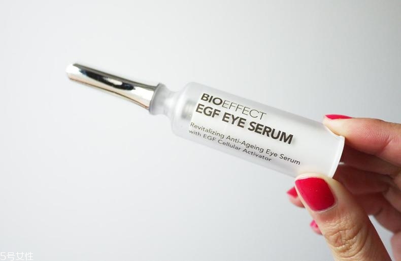 經(jīng)常熬夜用什么精華？3款實(shí)力派養(yǎng)出嫩膚新境界