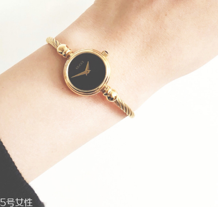 gucci手表什么檔次？時尚與浪漫的演繹家