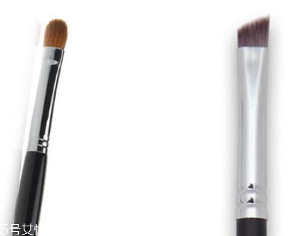 眼線刷硬了怎么回事？用后沒有及時(shí)清洗