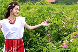 玫莉蔻是正規(guī)化妝品嗎？線上線下同時發(fā)力