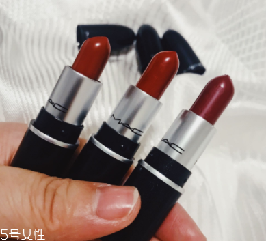 魅可迷你子彈頭試色 三支超火色號百變風格