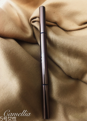 皮膚黑用什么眉筆？眉筆顏色不要太淺太紅