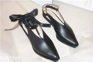 reike nen鞋子多少錢(qián)？畫(huà)報(bào)般的潮流經(jīng)典