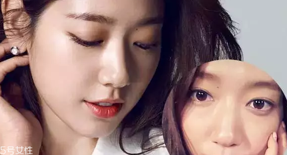 棕色眼影配什么腮紅？和唇色一致即可