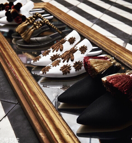 sanayi 313是什么牌子？最吸睛的拖鞋設(shè)計(jì)