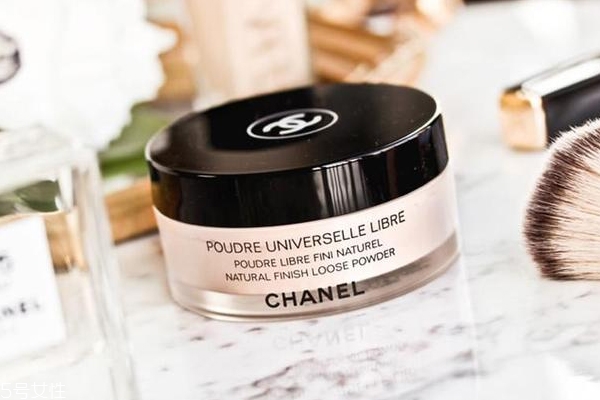 香奈兒蜜粉10和20號哪個好？哪個色號適合黃皮？