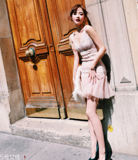 約會(huì)穿什么樣的連衣裙好看？這幾款千萬不能錯(cuò)過