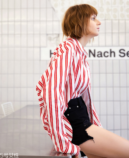 條紋襯衫怎么搭配？秀出你的春日魅力