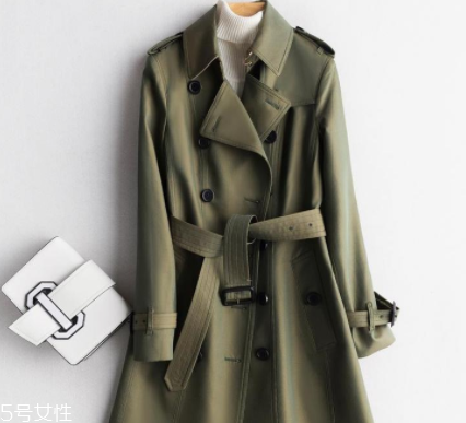 如何挑選風(fēng)衣？這些款式穿10年不過時