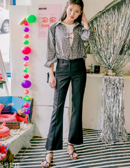 格子上衣配什么褲子好看？打造萌系少女范兒