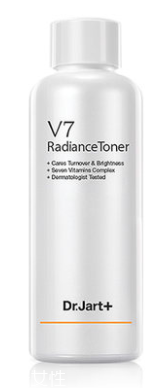 護膚品套裝好還是單品好？護膚小白成套用好處多