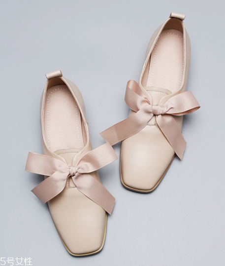 2022流行什么單鞋？有眼光的女生都在穿它