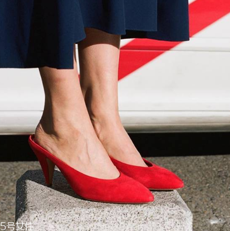 mansur gavriel鞋子多少錢？一眼就陷進(jìn)去的品牌