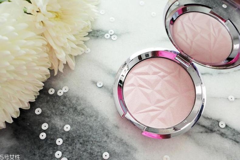 皮膚黃用什么顏色隔離霜？皮膚黃用什么顏色腮紅？