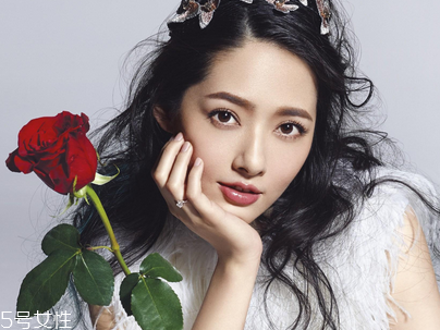 蒸臉器可以去黑頭嗎 茶樹(shù)精油蒸臉去黑頭