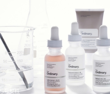 維a酸和水楊酸哪個好？