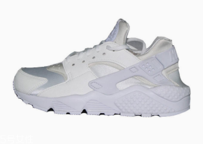 2022春夏流行穿什么中跟鞋？三種款式優(yōu)雅不累腳