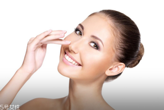 橄欖油去黑頭要注意什么 去黑頭的小妙招 橄欖油去黑頭要注意什么 去黑頭的小妙招