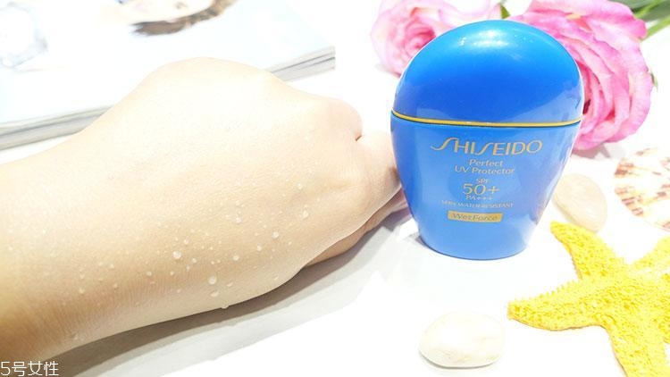 資生堂藍(lán)胖子防曬評測 水動力防曬乳實力對抗驕陽