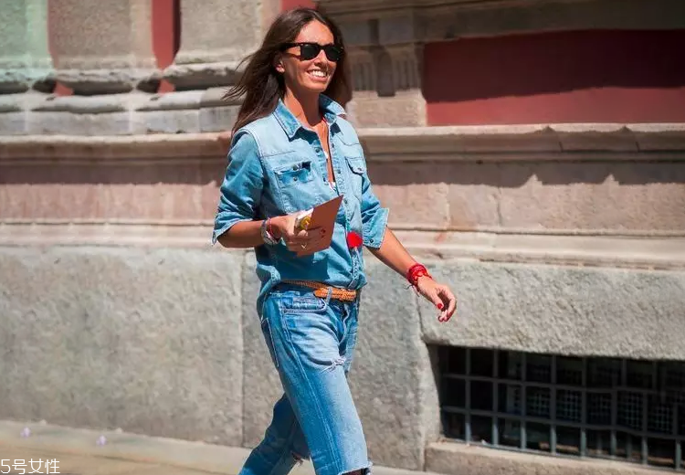 2022流行什么樣的牛仔外套？這8款最酷最百搭