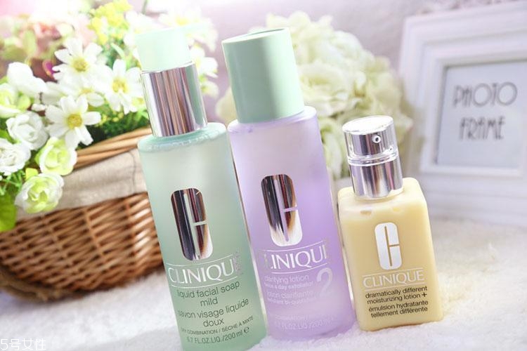 2022什么牌子的護(hù)膚套裝好？水乳組合拯救護(hù)膚初學(xué)者