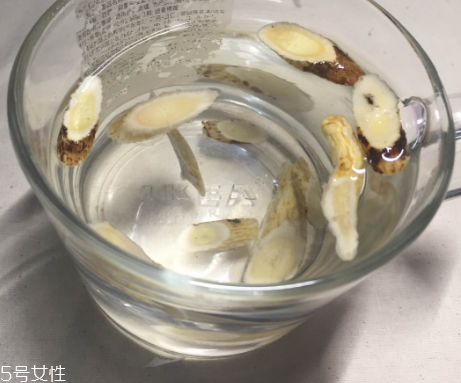 黃芪是甘草嗎？不是一種東西