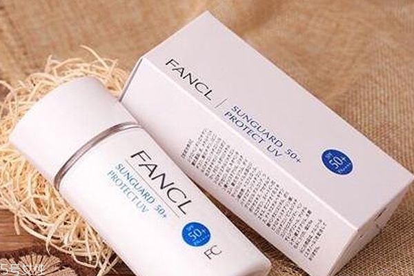 一張臉的防曬用量是多少？脖子上用多少防曬霜？